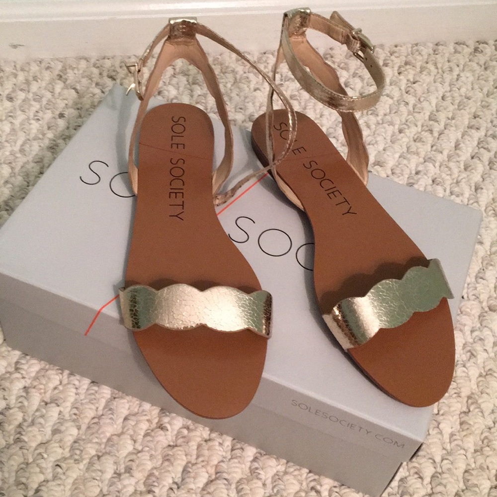 New crackled gold sole/society sandals